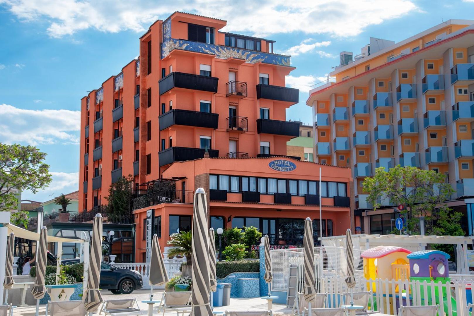 Hotel Giorgetti Orange เบลลาเรีย-อีเจอา มารีนา ภายนอก รูปภาพ