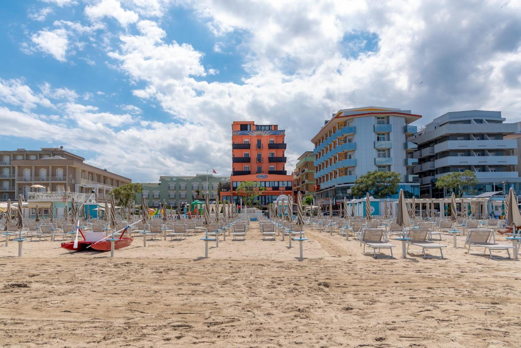 Hotel Giorgetti Orange เบลลาเรีย-อีเจอา มารีนา ภายนอก รูปภาพ